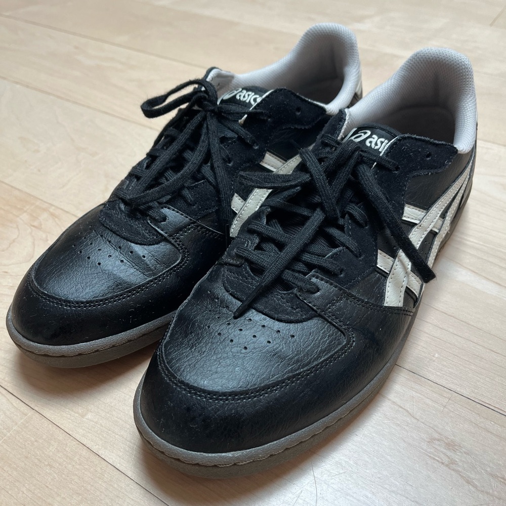 ASICS Skyhand OG — EUC — Men’s 11